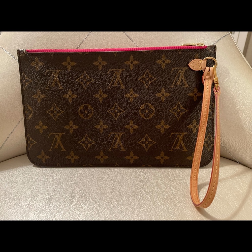 Louis Vuitton neverfull wristlet- Monogram